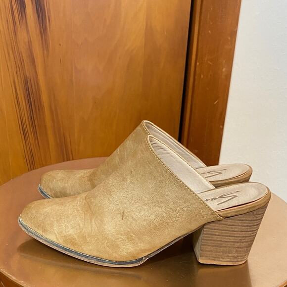 Seven7 Tan Mules Boots Western Bohemian Slip On Transitional Wood 3” Block Heel - Picture 8 of 9